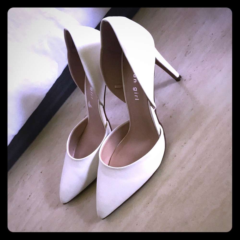 Madden Girl White Leather Pumps